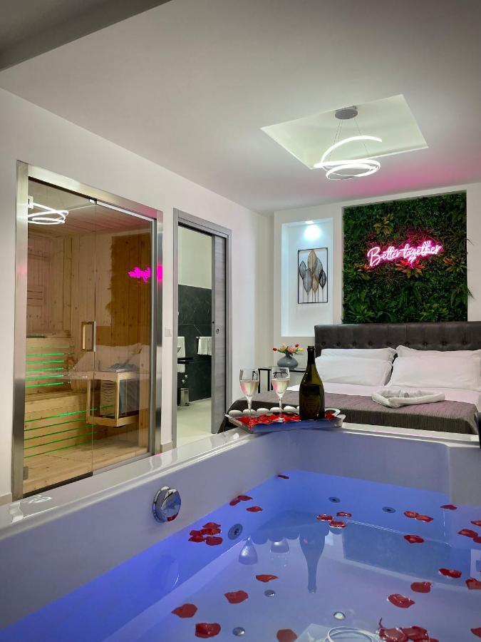 Arizona Motel カステル・ヴォルトゥルノ エクステリア 写真